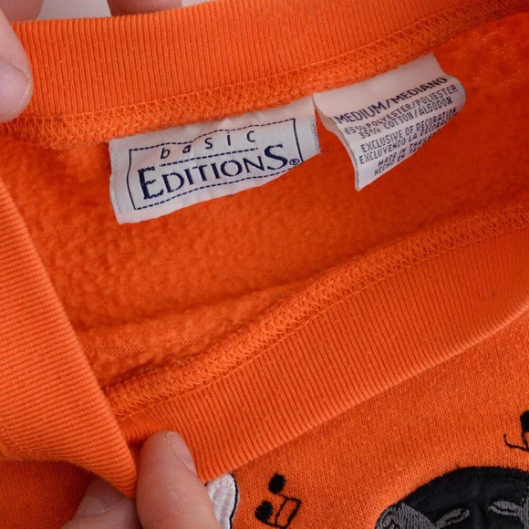 Vintage Basic Orange Embroidered Shake Rattle Roll Halloween Skeletons Sweater M - Picture 12 of 12